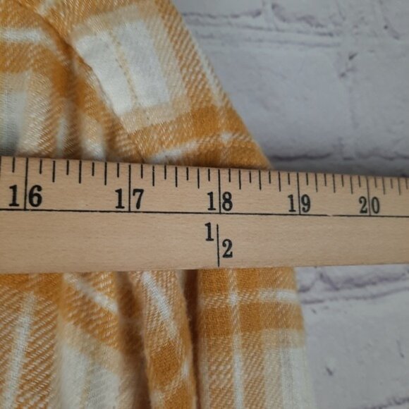 American Eagle Flannel Plaid Semi Cropped Button Down Top - Picture 10 of 13